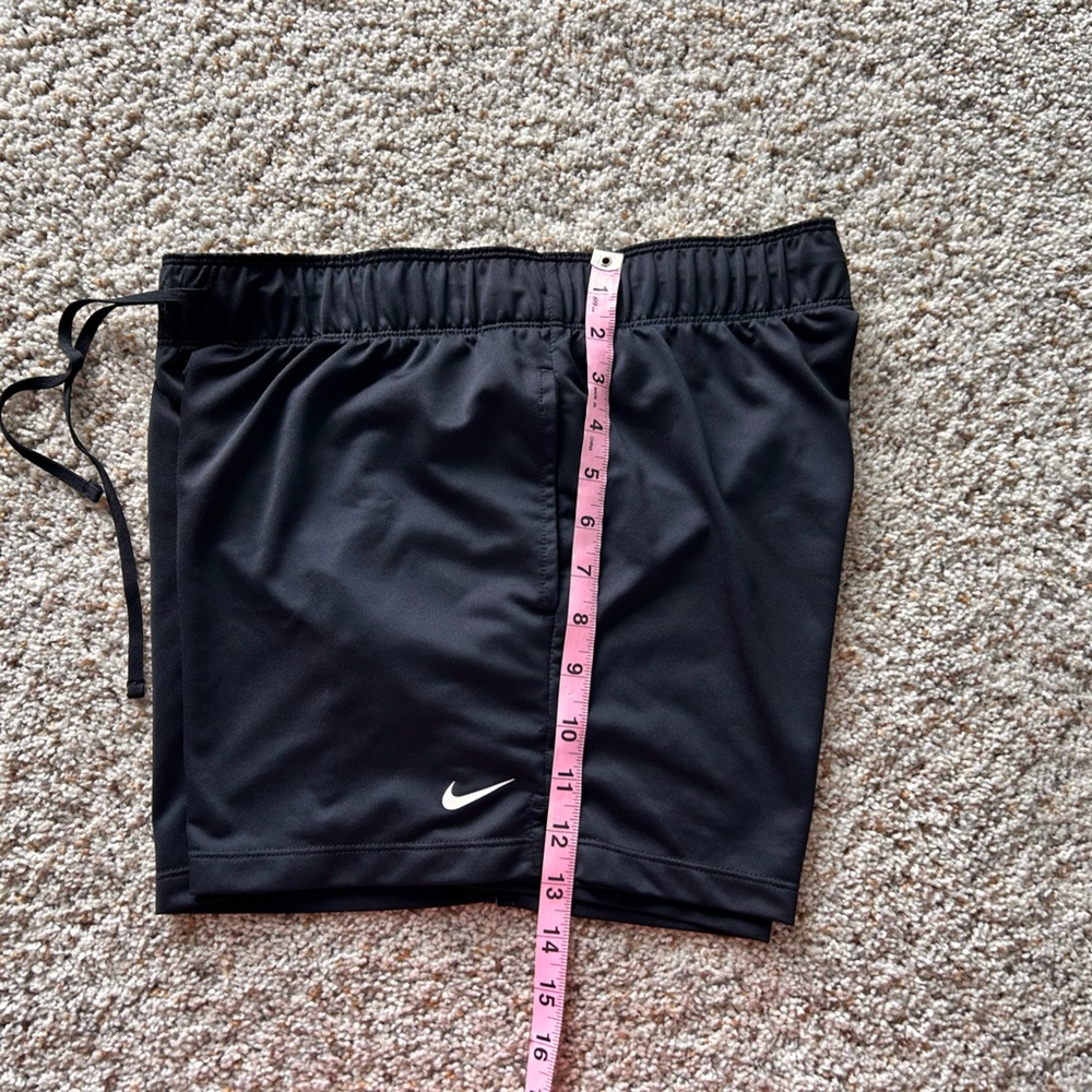 Nike Black Shorts - Picture 2 of 6